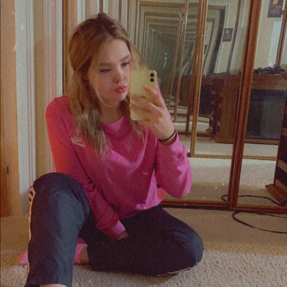 Meet your Posher, Rachel - Picture 1 of 1